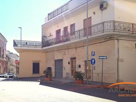 negozio in vendita a Matino