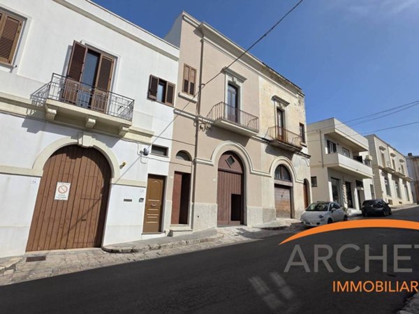 casa indipendente in vendita a Matino