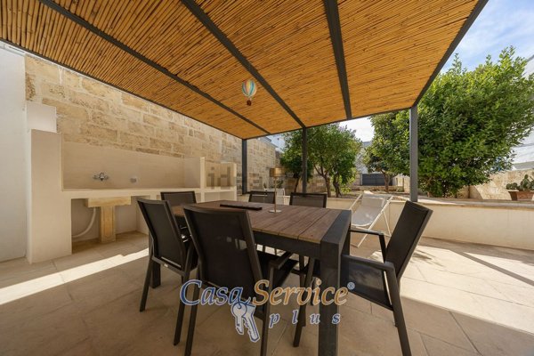 quadrivano in vendita a Matino