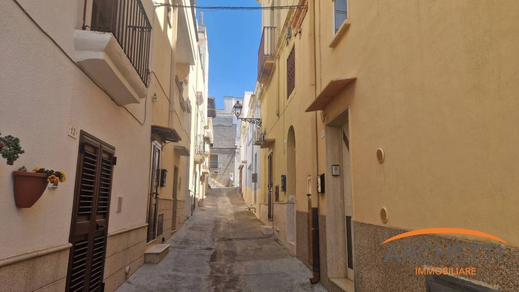 appartamento in vendita a Matino in zona Bosco
