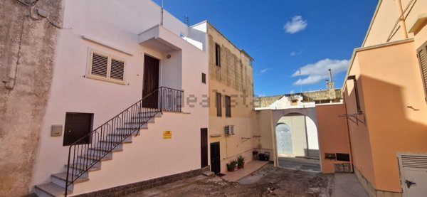 appartamento in vendita a Matino in zona Bosco