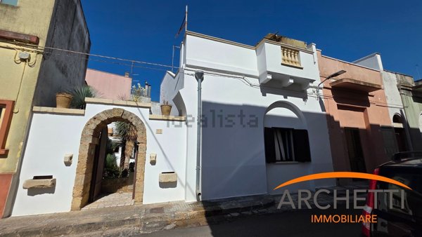 appartamento in vendita a Matino in zona Bosco