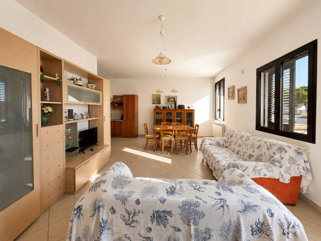 casa indipendente in vendita a Matino in zona Bosco