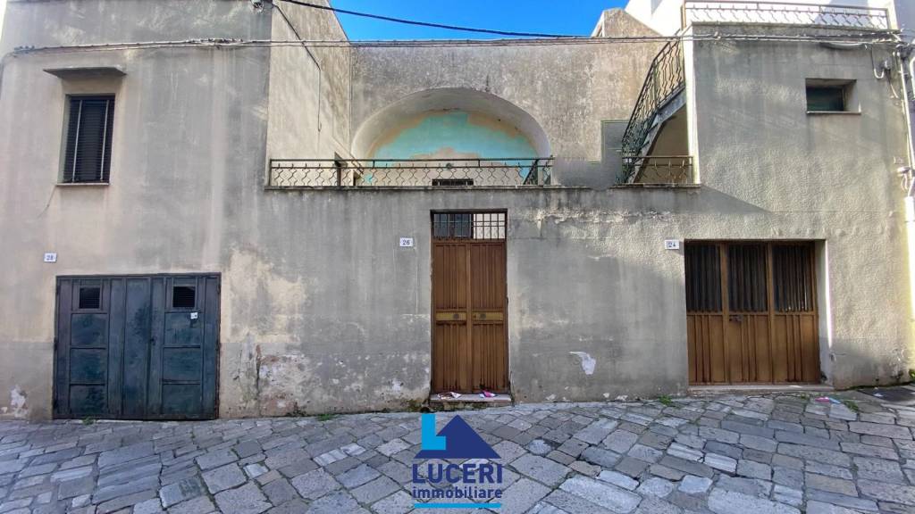 appartamento in vendita a Matino in zona Bosco