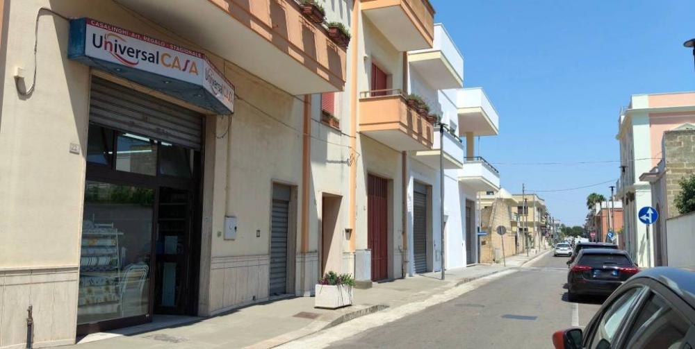 negozio in vendita a Matino in zona Bosco