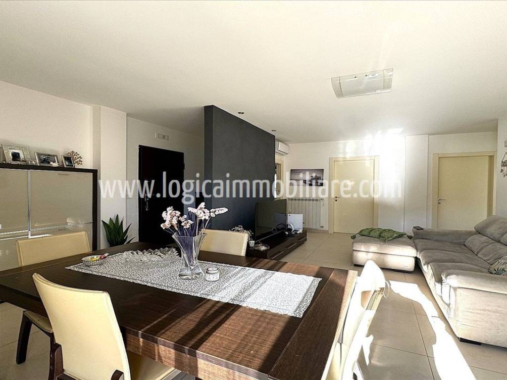appartamento in vendita a Matino in zona Bosco