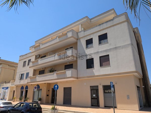 appartamento in vendita a Matino in zona Bosco