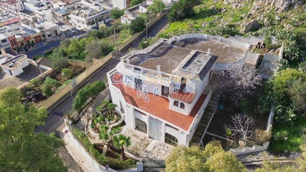 casa indipendente in vendita a Matino in zona Bosco