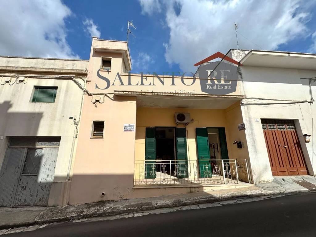 casa indipendente in vendita a Matino in zona Bosco