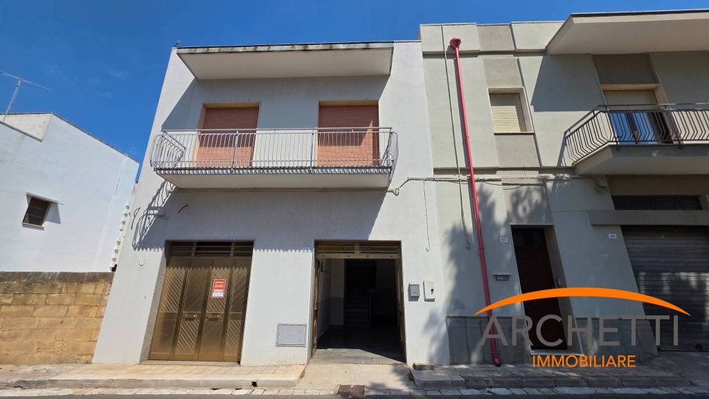 casa indipendente in vendita a Matino in zona Bosco