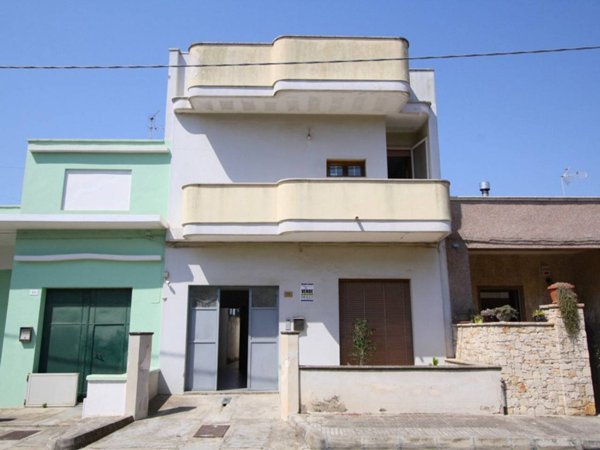 casa indipendente in vendita a Matino in zona Bosco
