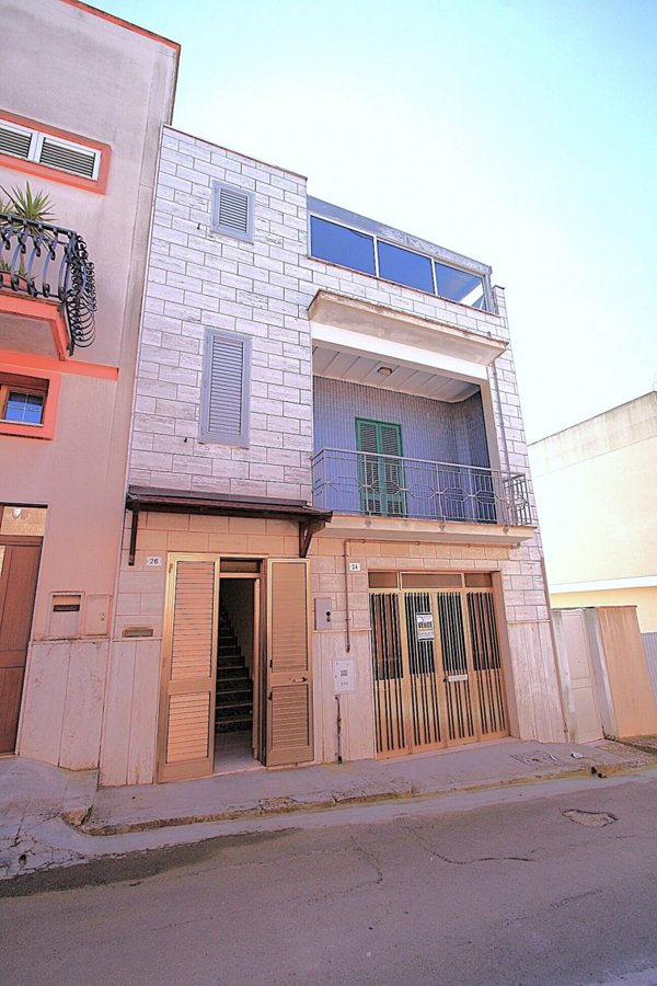 casa indipendente in vendita a Matino in zona Bosco