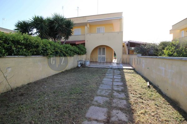 appartamento in vendita a Melendugno in zona Torre Sant'Andrea