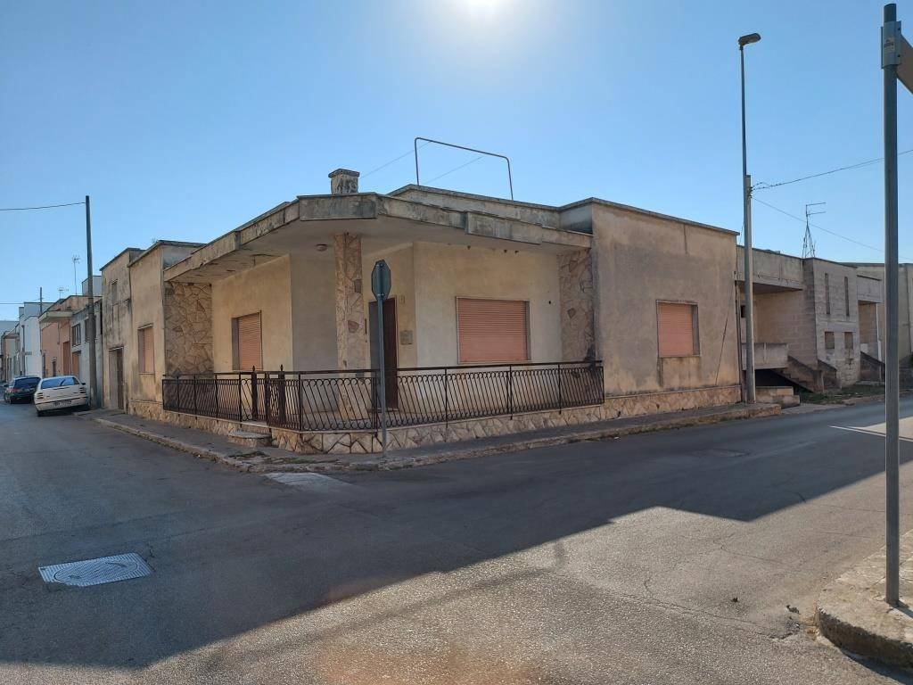 casa indipendente in vendita a Melendugno in zona Borgagne