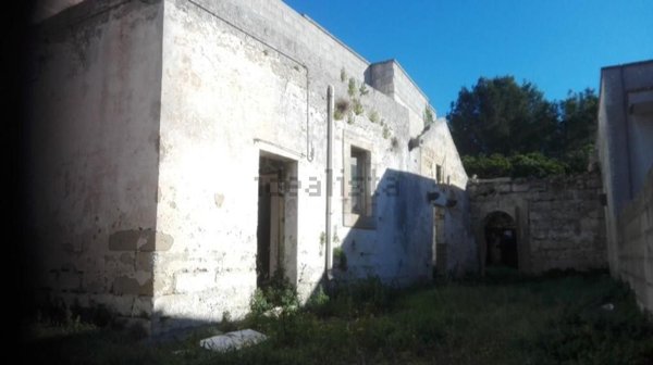 quadrivano in vendita a Melendugno