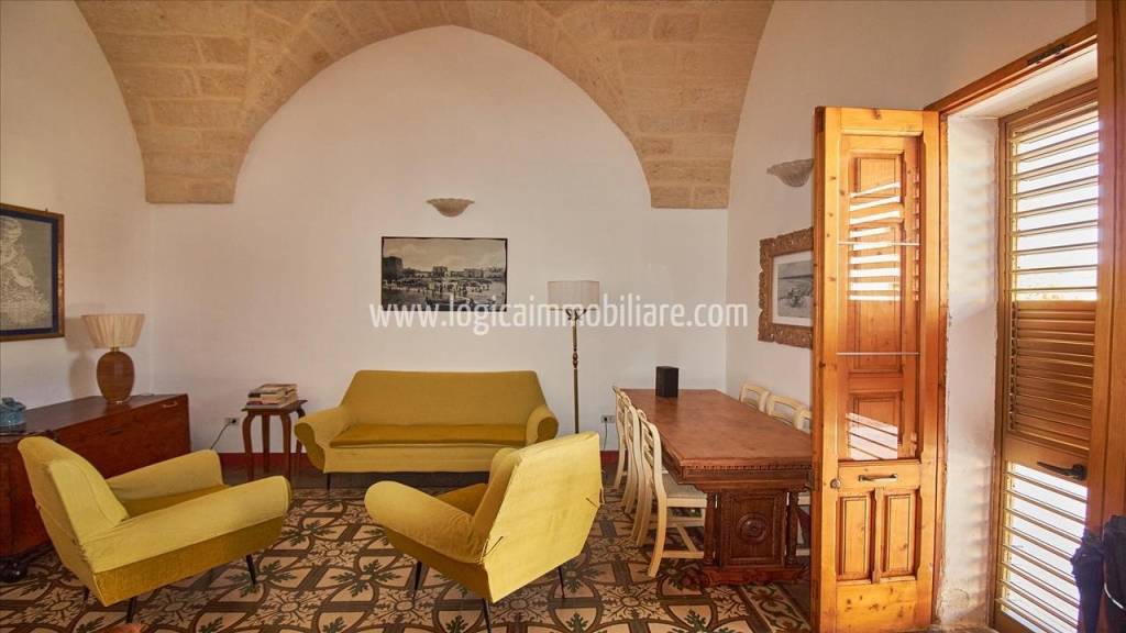 casa indipendente in vendita a Melendugno in zona Torre dell'Orso