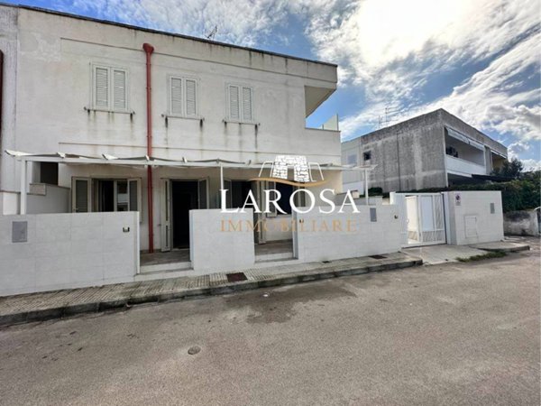 casa indipendente in vendita a Melendugno in zona Torre dell'Orso
