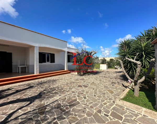 casa indipendente in vendita a Melendugno in zona San Foca