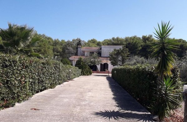 casa indipendente in vendita a Melendugno in zona Torre dell'Orso