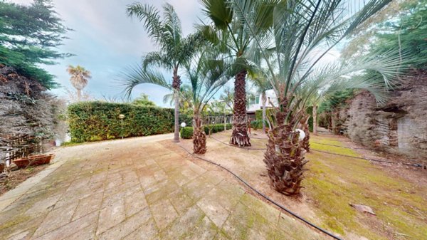 casa indipendente in vendita a Melendugno in zona Torre dell'Orso