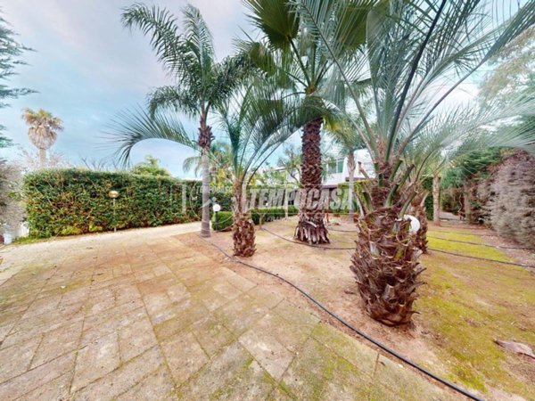 casa indipendente in vendita a Melendugno in zona Torre dell'Orso