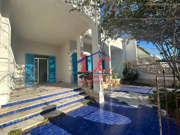casa indipendente in vendita a Melendugno in zona Torre dell'Orso