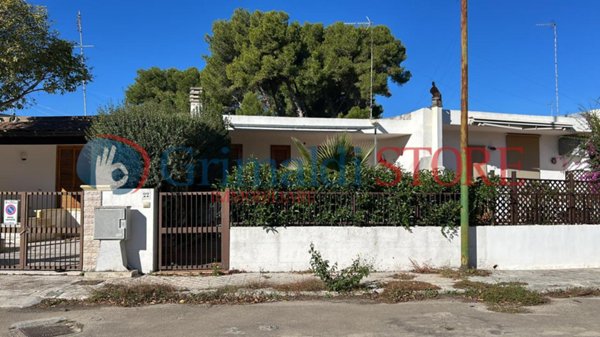 appartamento in vendita a Melendugno in zona Torre Saracena
