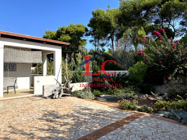 casa indipendente in vendita a Melendugno in zona Torre Specchia