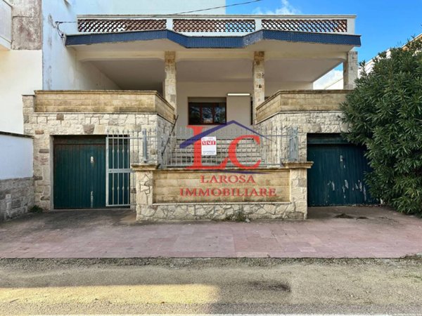 casa indipendente in vendita a Melendugno in zona Torre Specchia