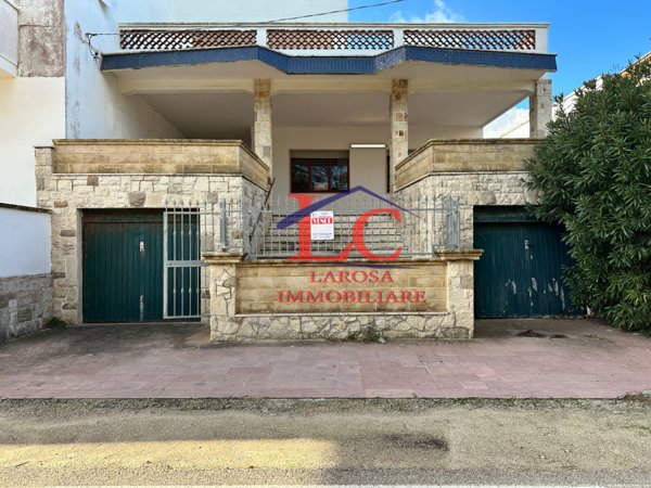 casa indipendente in vendita a Melendugno in zona Torre Specchia