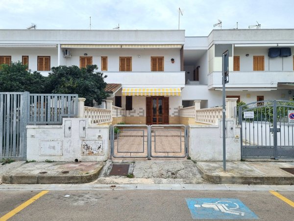 casa indipendente in vendita a Melendugno in zona Torre dell'Orso