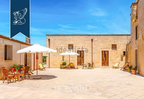 casa indipendente in vendita a Melendugno in zona Torre dell'Orso