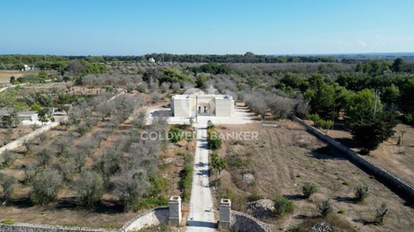 casa indipendente in vendita a Melendugno in zona Torre dell'Orso