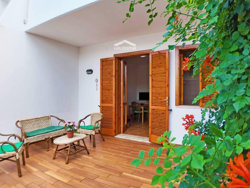casa indipendente in vendita a Melendugno in zona Torre Saracena
