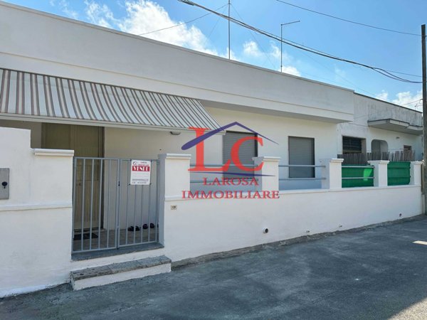 casa indipendente in vendita a Melendugno in zona Torre Specchia