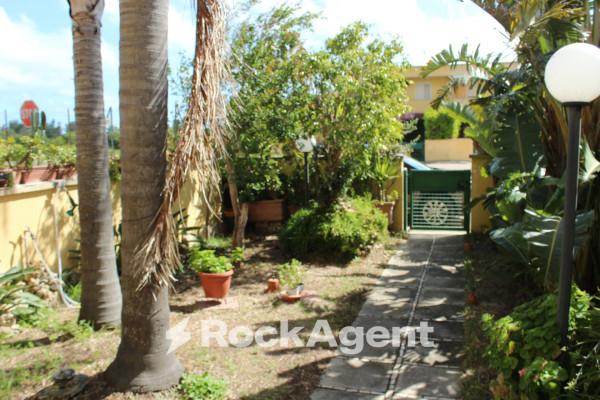 casa indipendente in vendita a Melendugno in zona Torre Saracena