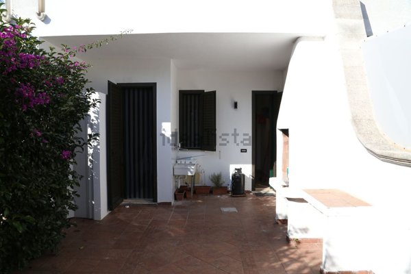 casa indipendente in vendita a Melendugno in zona Torre dell'Orso