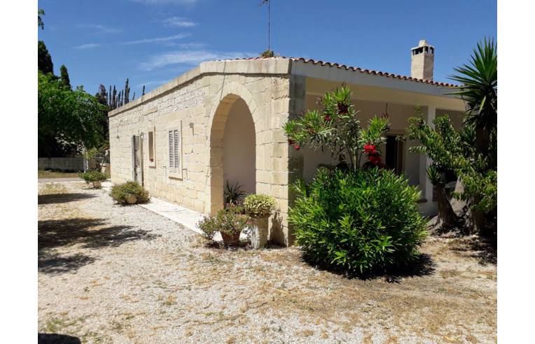 locale di sgombero in vendita a Melendugno in zona Borgagne