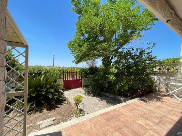 appartamento in vendita a Melendugno in zona Torre dell'Orso