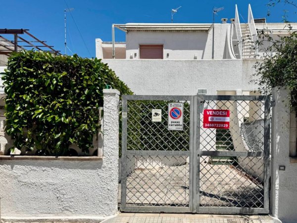 casa indipendente in vendita a Melendugno in zona Torre dell'Orso