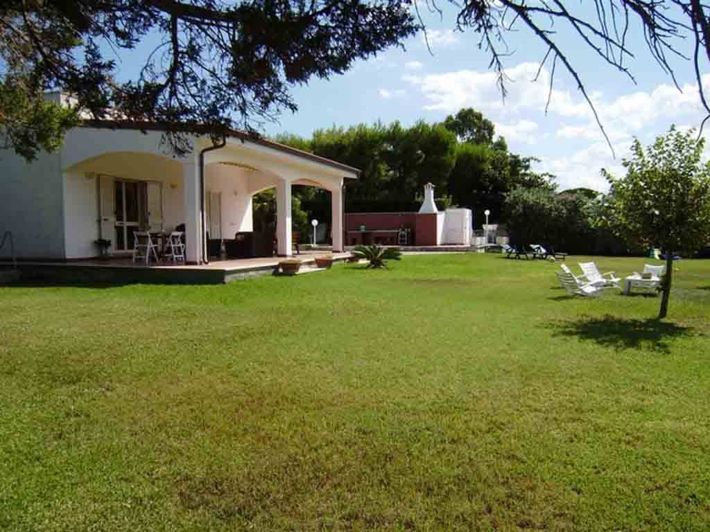 casa indipendente in vendita a Melendugno in zona Torre dell'Orso