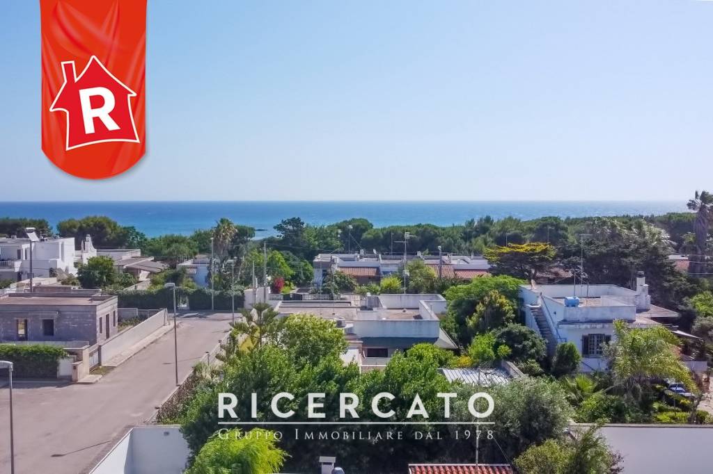 casa indipendente in vendita a Melendugno in zona Torre Specchia