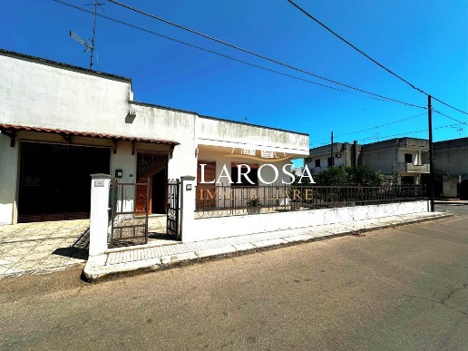 casa indipendente in vendita a Melendugno in zona Borgagne