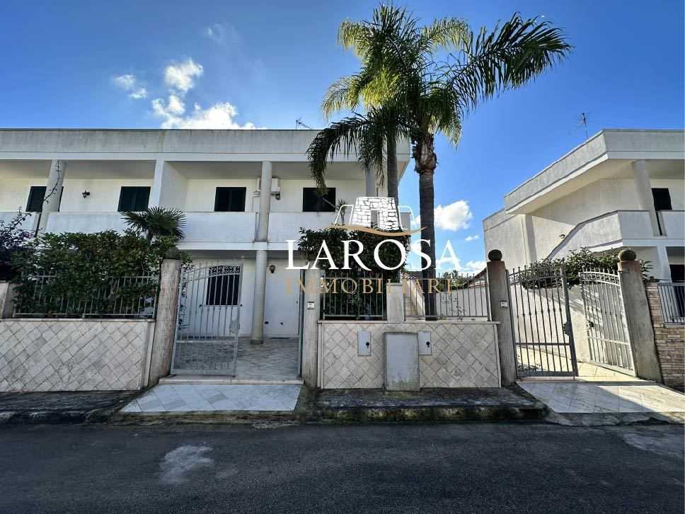 casa indipendente in vendita a Melendugno in zona Torre dell'Orso