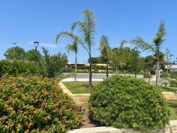 casa indipendente in vendita a Melendugno in zona Torre dell'Orso