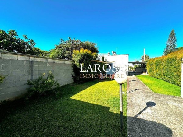 casa indipendente in vendita a Melendugno in zona San Foca