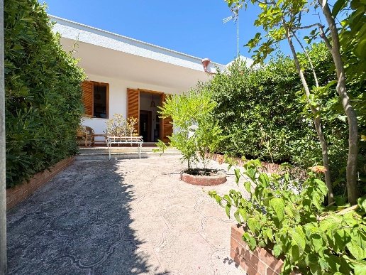 casa indipendente in vendita a Melendugno in zona Torre Sant'Andrea