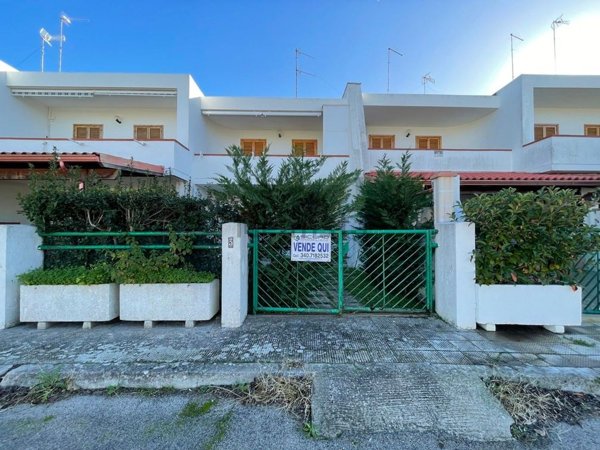 appartamento in vendita a Melendugno in zona Torre Saracena