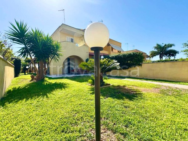 casa indipendente in vendita a Melendugno in zona Torre dell'Orso