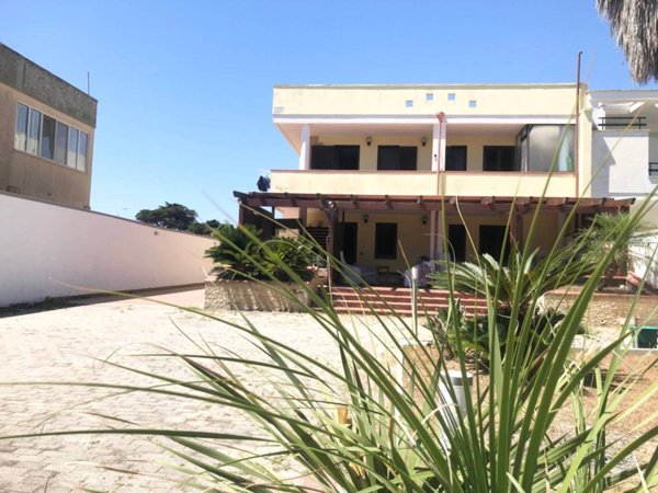 appartamento in vendita a Melendugno in zona Torre Specchia